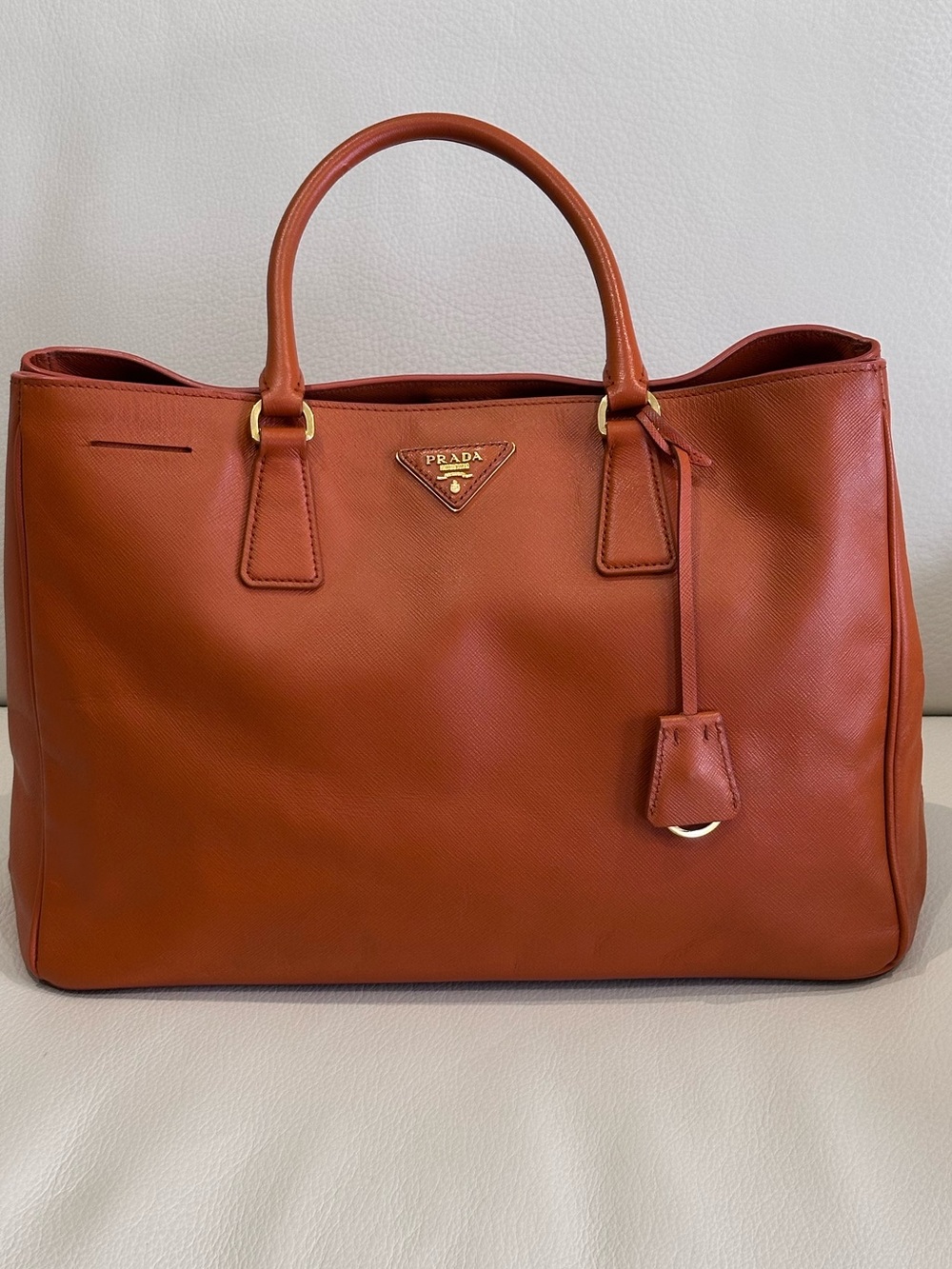 PRADA Saffiano Lux Leather Tote Bag in Papaya Orange - Picture 3 of 12